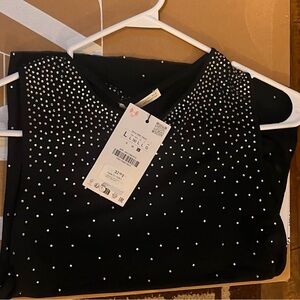 Zara Brand New 💯 
Sparkly Top colour charcoal gray, Size L